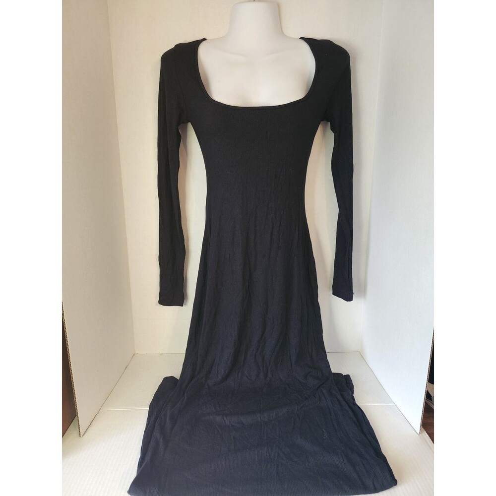 Pumley Size Medium Long Black Dress